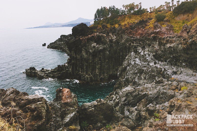 Daepo Jusangjeolli Cliff